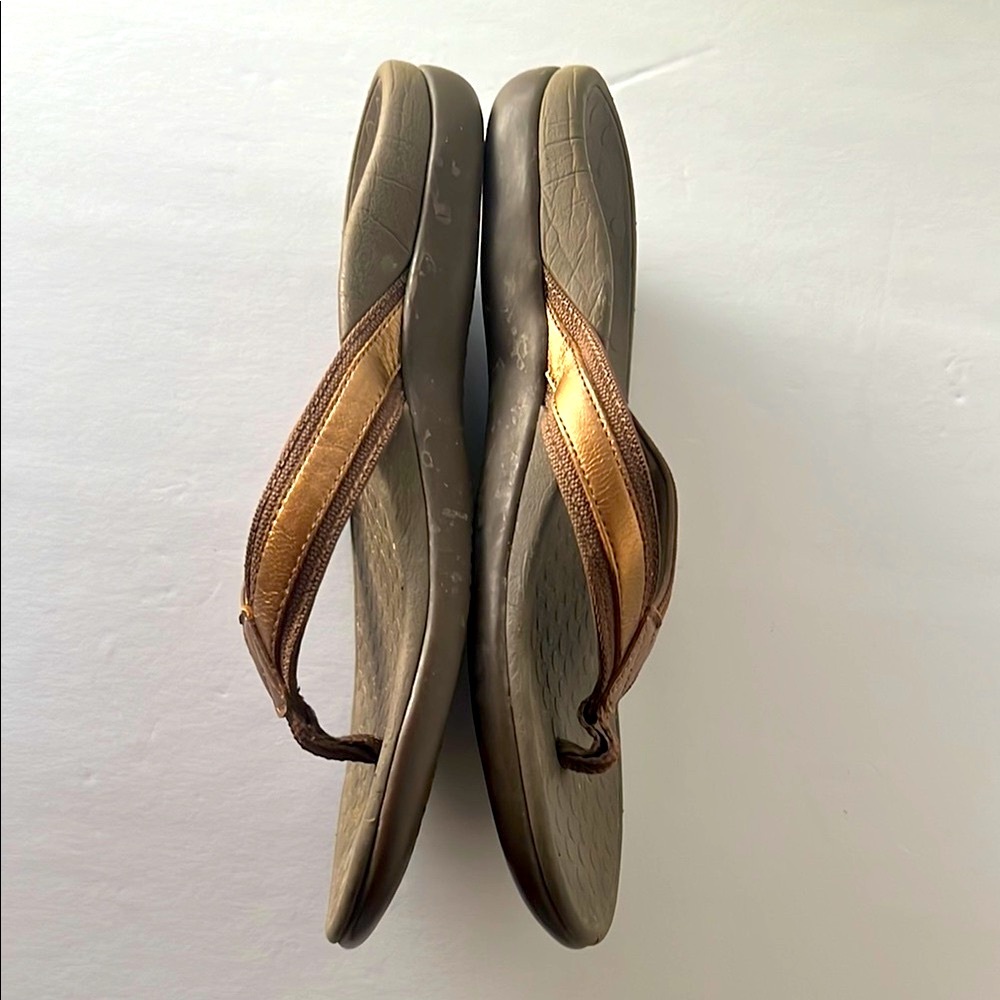 Womens Vionic Tide II Toe Post Bronze Sandals Size 8 - Picture 2 of 7